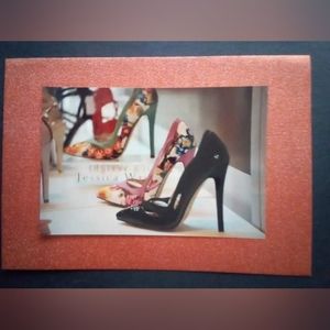 (5 diff) Group photo/Shoe Portraits [choose one]